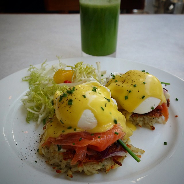 DTLA – Bottega Louie – Salmon Benedict and green juice