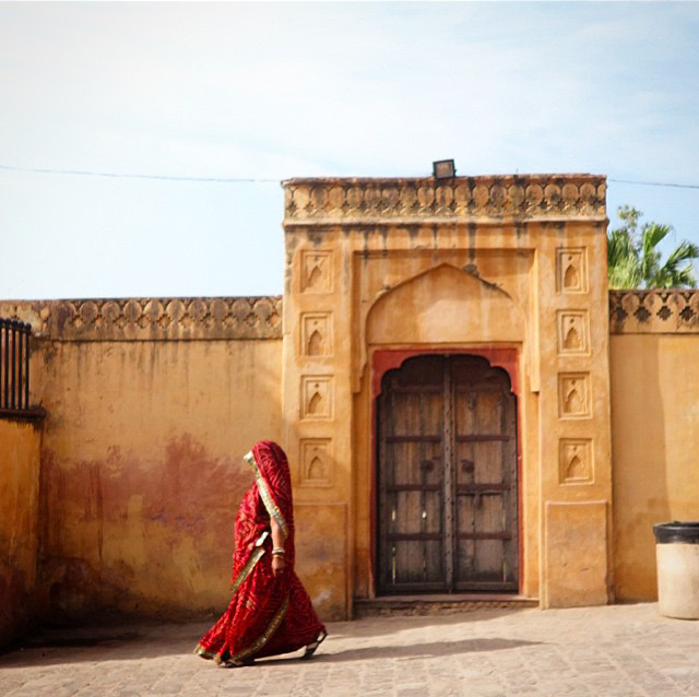 Colors of Rajasthan at the Amber Fort in Jaipur. Saree not sorry :)