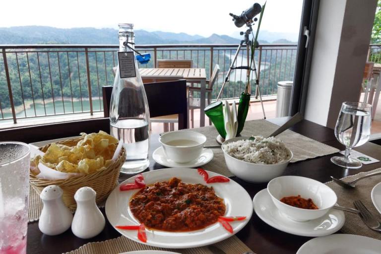 This was our very last meal in Munnar at the Ragamaya Resort.  If you are ever going to Munnar you HAVE to stay here.  Like I said, it is not a place to stay if you want to go to the city of Munnar regularly, as it is at least an hour away, but for the experience that this place is, it is a must.  I freaking loved the fried chickpea chips they served in a basket on the side of everything.