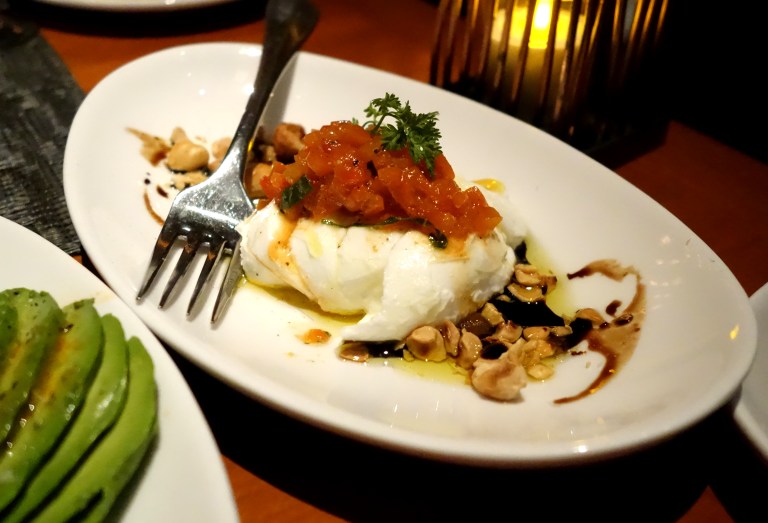 Buffalo mozzarella topped with balsamic vinegar, olive oil, roasted red pepper and toasted hazelnuts. This was pretty good, I just really felt it needed some salt, which is not provided at the table.